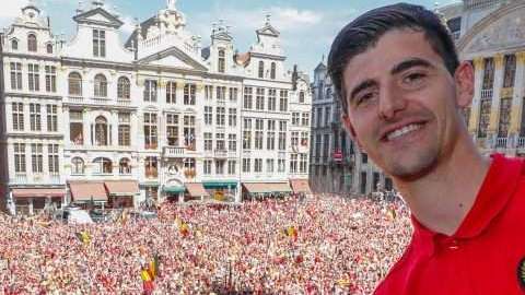 El portero de la selección belga y el Chelsea inglés Thibaut Courtois podría migrar al Real Madrid. (Foto: EFE/EPA/YVES HERMAN)