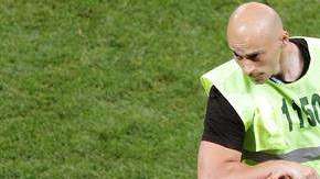 Una espontánea miembro de las Pussy Riot en el campo del Estadio Luzhnikí de Moscú. (Foto: EFE/Lavandeira Jr )