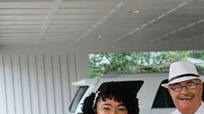 Las inclemencias del tiempo casi arruinan una boda hasta que llegaron los vecinos para salvar a los novios y los invitados.