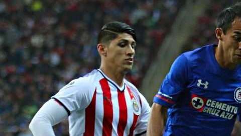 Chivas y Cruz Azul se verán temprano las caras en el Apertura 2018 de la Liga MX. (Foto: Imago7/Sandra Bautista)