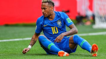 Neymar fue duramente criticado en el Mundial por sus constantes caídas