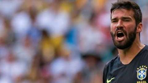 El portero brasileño Alisson Becker llega al Liverpool por una millonada. (Foto: Imago7/ Ismael Arroyo)