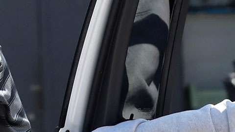 Jennifer López llegando al gimnasio.