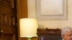 López Obrador y Peña Nieto, en su primera reunión tras los comicios.