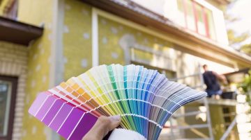 Las paletas de colores que los negocios especializados en pinturas y demás artículos para las mejores del hogar han creado, se han convertido en el primer punto de partida en el proceso de la selección.