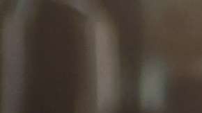 La subida de los precios y la llegada a mitad del año obliga a repensar los presupuestos./Shutterstock