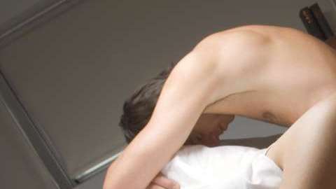 El hombre le fue infiel a su esposa con una mujer de 72 años.