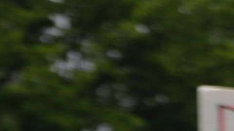 Las personas se deprimen con los efectos del clima. UnSplash