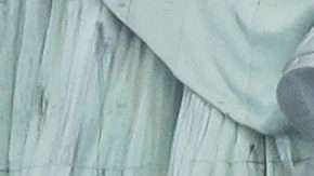 Imágenes de su protesta dieron la vuelta al mundo