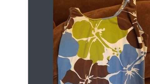 Aunque parece un inocente vestido, en realidad no lo es.