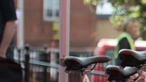 Las bicicletas que no necesitan ser bloqueadas están llenando las calles de grandes ciudades.