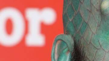 Cortar la lengua por la mitad es muy peligroso.