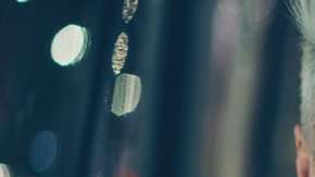 ¿Cómo colocas tus manos cuando escribes en el celular?