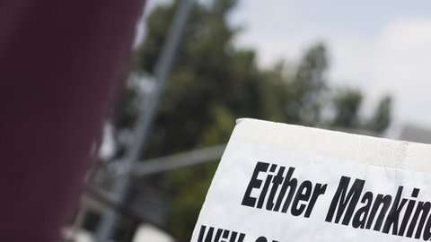 "O la Humanidad detiene a Monsanto, o Monsanto detendrá a la Humanidad".