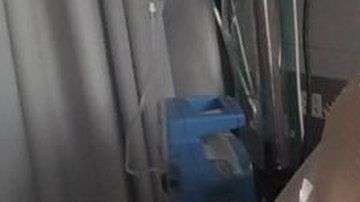 Sarah-May Philo en la mesa de operaciones.