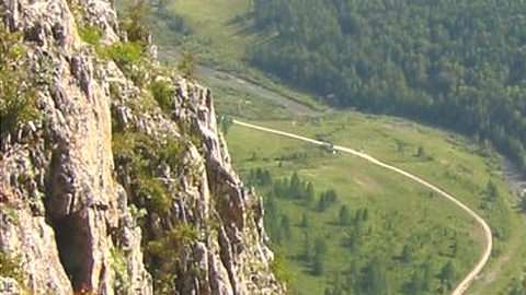 Cueva denisova en Siberia: la escena de un antiguo encuentro.