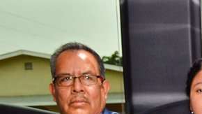 Mónica deseaba cumplir con la tradición de una fiesta al cumplir los 15 años.