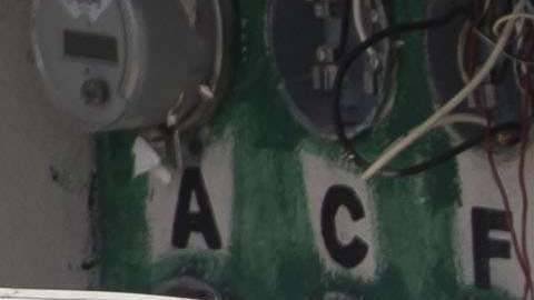Forenses investigan lo ocurrido en la colonia Villa Fontana Aqua.