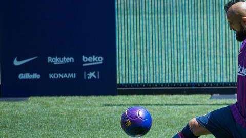 Arturo Vidal jugará a lado de Lionel Messi con el Barcelona