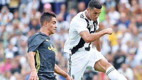La Juventus se impuso a su filial por 5-0 y el portugués Cristiano Ronaldo ya se estrenó como goleador. (Foto: EFE/EPA/ALESSANDRO DI MARCO)