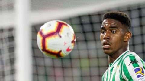 El centrocampista dominicano del Real Betis Júnior Firpo ya juega en Primera División. (Foto: EFE/Pepo Herrera)