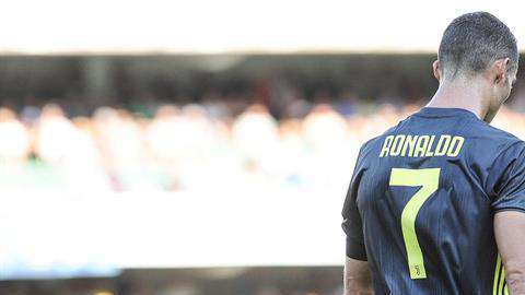 Cristiano aún no puede estrenarse en la Serie A