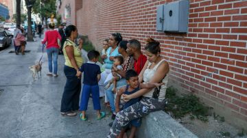 Muchos salieron a la calle después del gran terremoto.