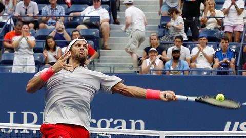 Fernando Verdasco y Andy Murray jugaron este miércoles en el US Open. (Foto: EFE/JOHN G. MABANGLO)