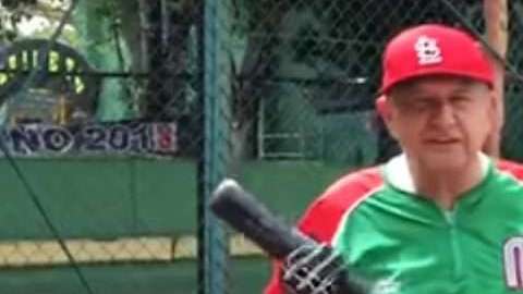 AMLO batea y bien.