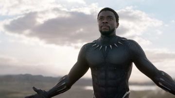 La exitosa película de Diseny "Black Panther" es protagonizada por Chadwick Boseman.