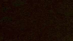 Bomberos luchan para apagar un incendio al norte de San Bernardino, en el sur de California.