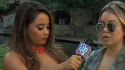 Chiquis Rivera lucía ansiosa durante la entrevista.