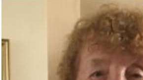 La anciana tuvo muy malas vacaciones de verano.