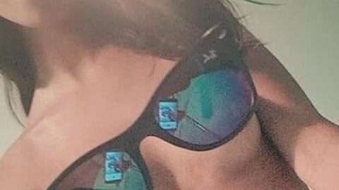 Quienes han hecho el reto, solo cubren sus pechos con unas gafas.