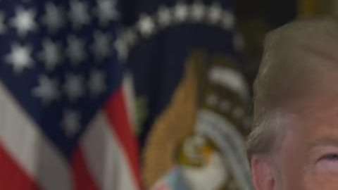 El presidente Trump mantiene su política hacia inmigrantes indocumentados.