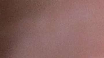 Melania Trump intentó evitar que el presidente respondiera a exempleada de la Casa Blanca.