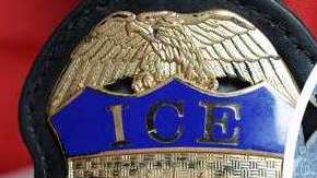 ICE busca deportar a mujer cuya orden de expulsión fue cancelada por una jueza.