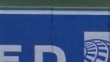 Ramón Laureano emocionó a todo República Dominicana con este tirazo a primera.