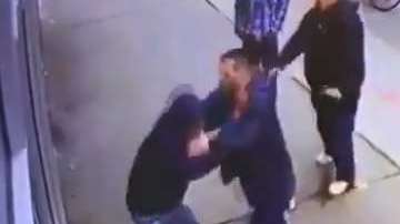 Jared Gordon defendió a uno de sus amigos de un par de pandilleros en Queens