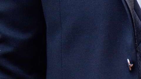 La novia enloqueció al enterarse que sus invitados no le ayudarían a pagarla.