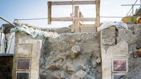 Se descubre un palacio sepultado bajo las cenizas en Pompeya.