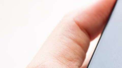 Tu celular está más sucio que el inodoro.