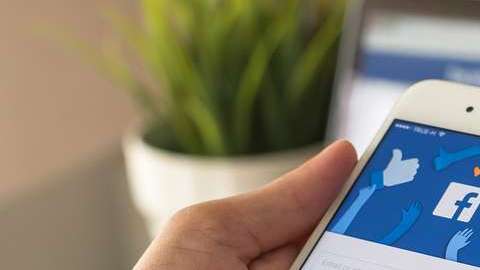Facebook nuevamente presenta problemas.