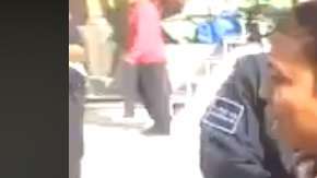 Policía detiene a vendedora de torillas.