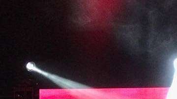 Yuridia en concierto en la ciudad de Los Ángeles.