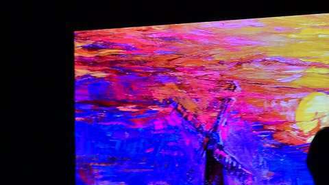 Las imágenes en un televisor 8K están compuestas por 33 millones de puntitos o pixeles.