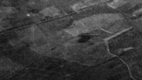 Bombardeo de una fábrica en Marienburg, Alemania, en octubre de 1943.