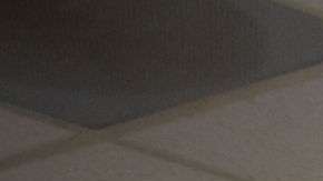 Jason Heath (c de pie), posa con los estudiantes reclusos en Norco. EFE