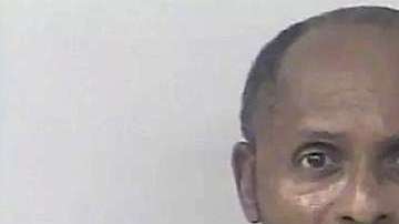 Laurence Mitchell se defendió diciendo que los chicos no incurrían en ningún delito.