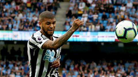 Gabriel Jesús se desempeña como delantero en el Manchester City